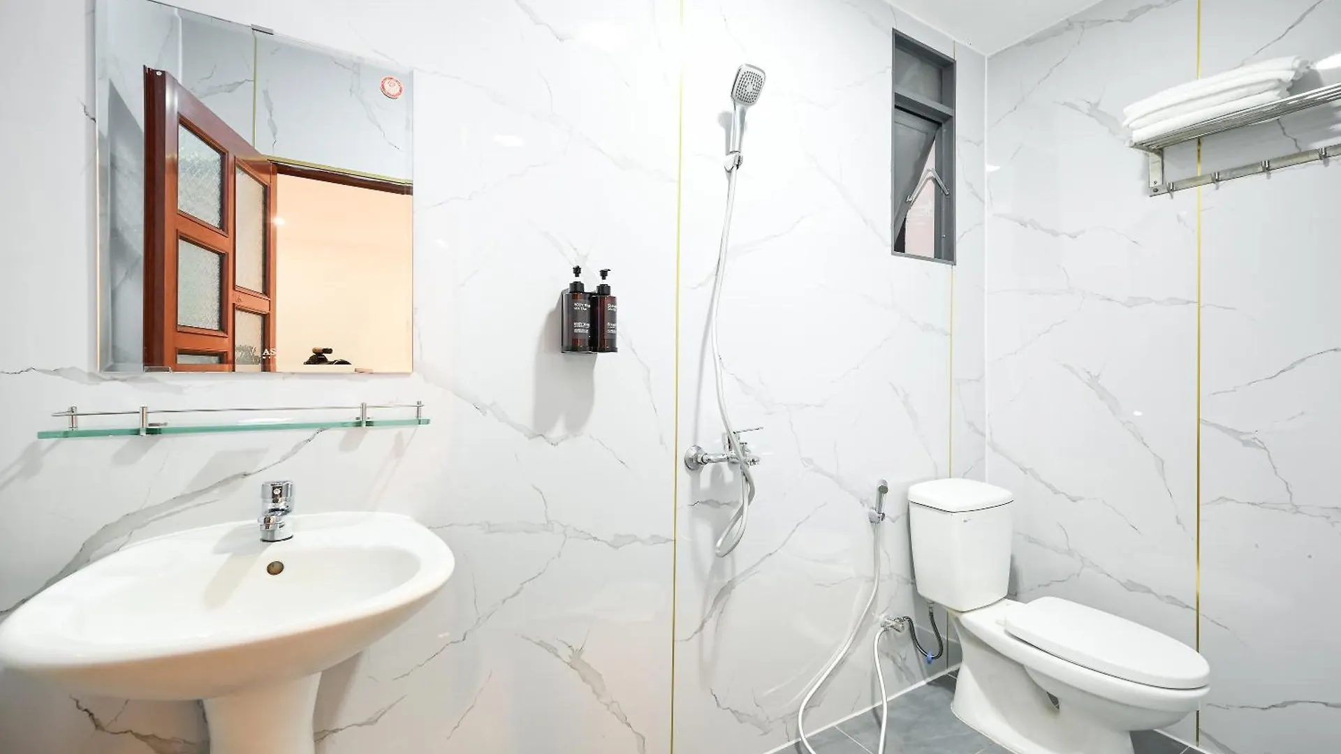Yoko Airport Saigon Hotel 胡志明市