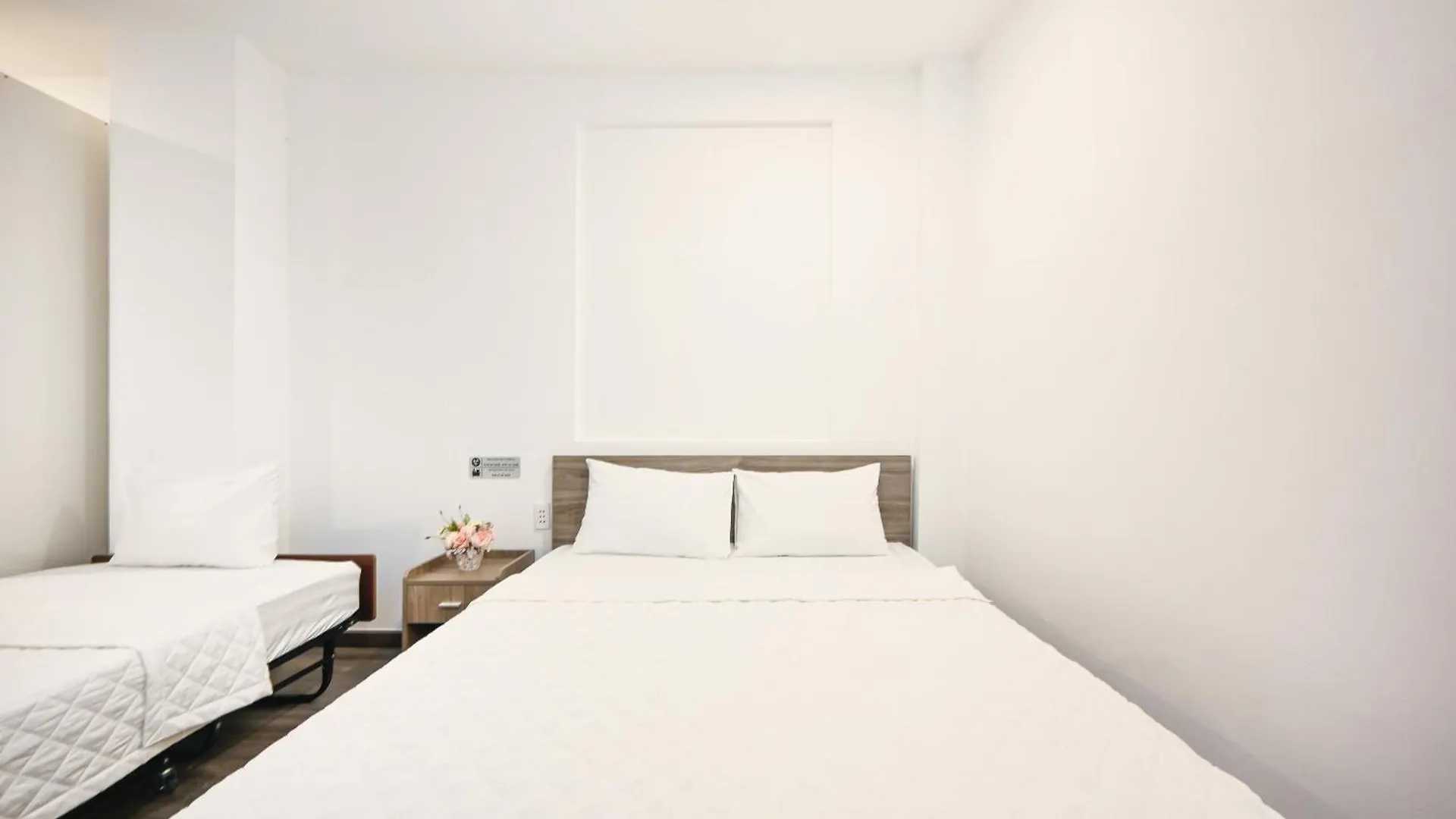 Yoko Airport Saigon Hotel Ho Chi Minh City 4*,